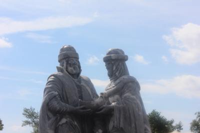 В Скопине открыли памятник преподобным Петру и Февронии Муромским